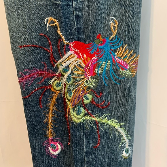 Cache Beaded Embroidered Bird Red Lace Capri 14 - Picture 9 of 15